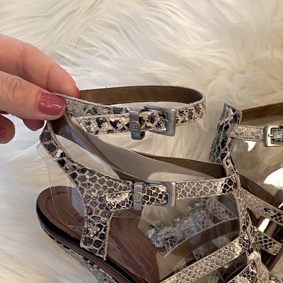 BCBG Maxazria heels 🔥 size 7. Euro 37 - Picture 15 of 15